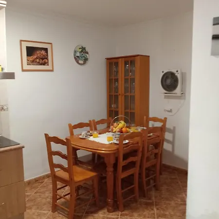 Ct 334 Almeria For 4 *